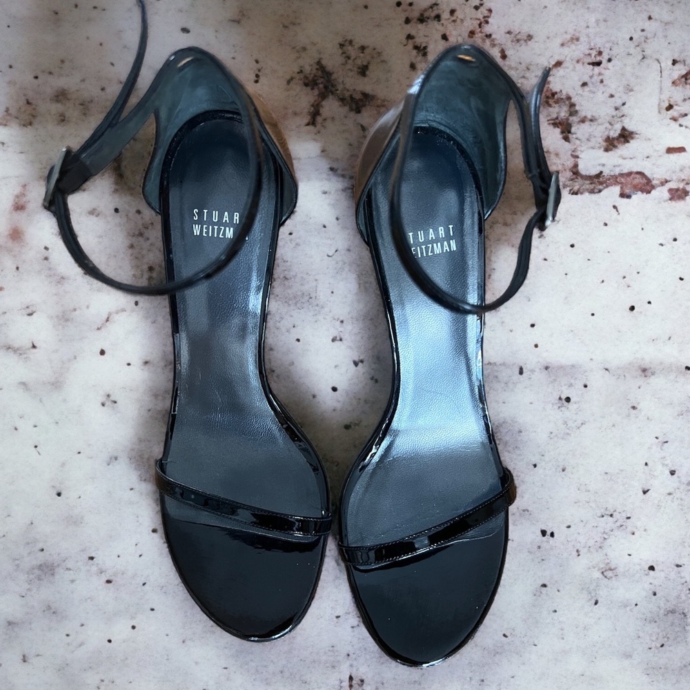 Stuart Weitzman Nudist Song Patent Leather Heels Size 9 LIKE NEW
